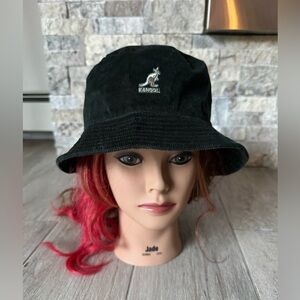 Kangol forrester green bucket hat